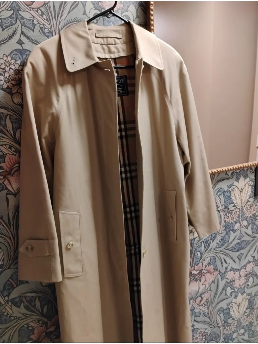 Vintage Burberrys Trench Coat - Single Breasted - Picture 2 of 16